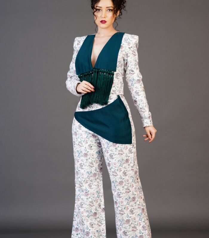 Creative collar coat with trouser